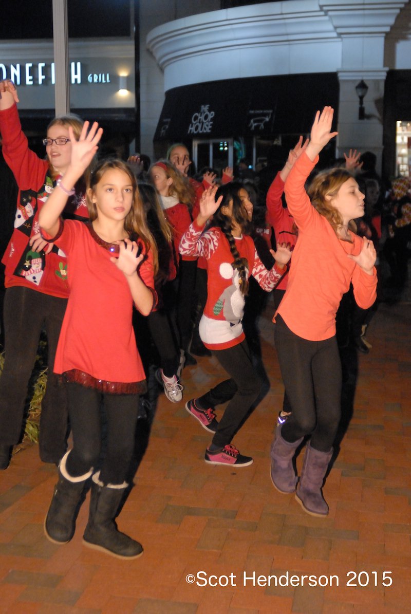 Annapolis Towne Centre’s Tree Lighting Photo Gallery What's Up? Media