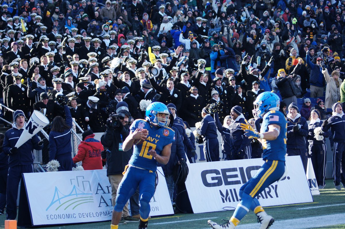 Military Bowl final score: Navy trounces Virginia without a completion 