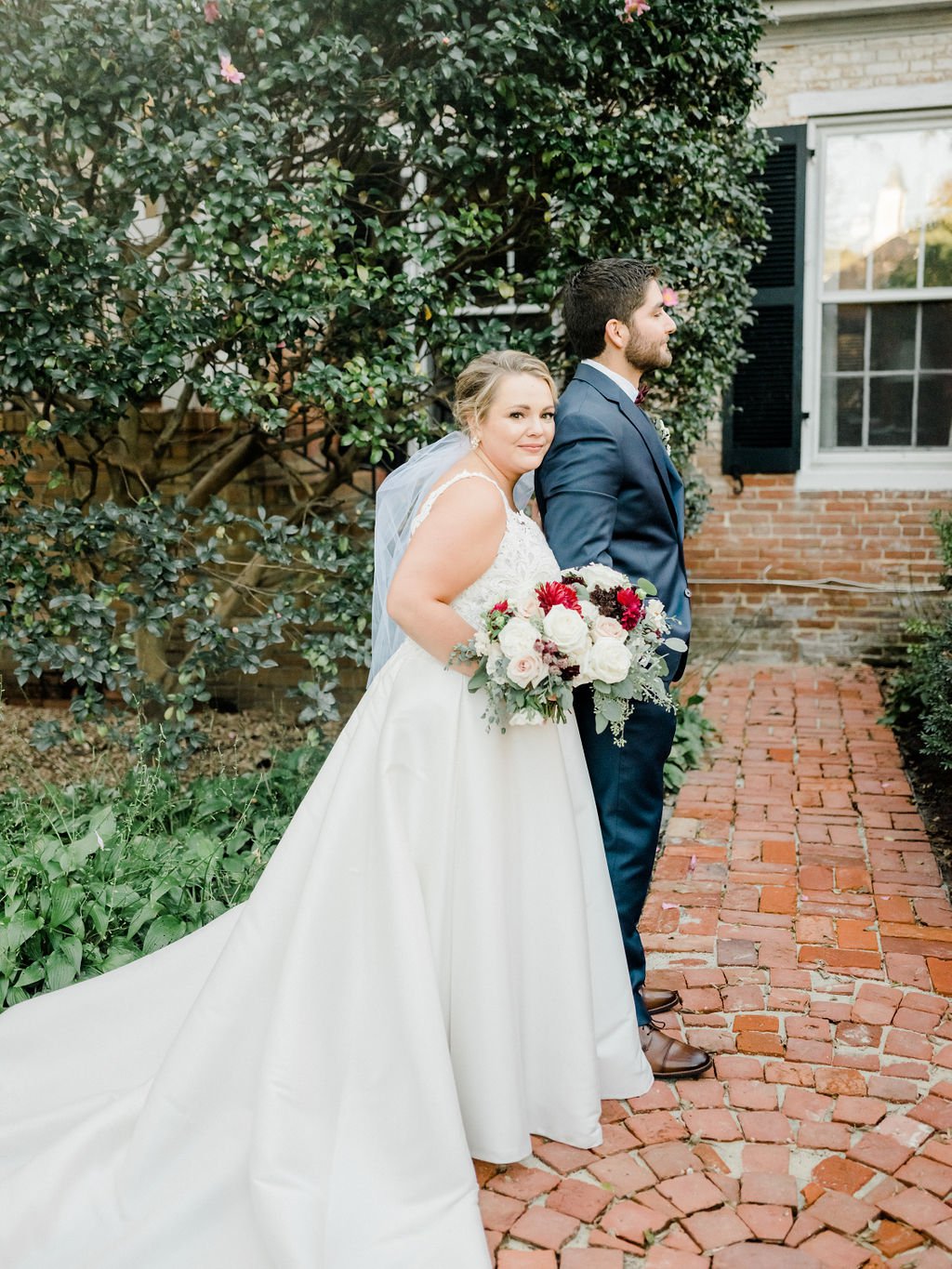 The Secret to This Classic Easton Wedding is Lanterns and Eucalyptus -  What's Up? Media